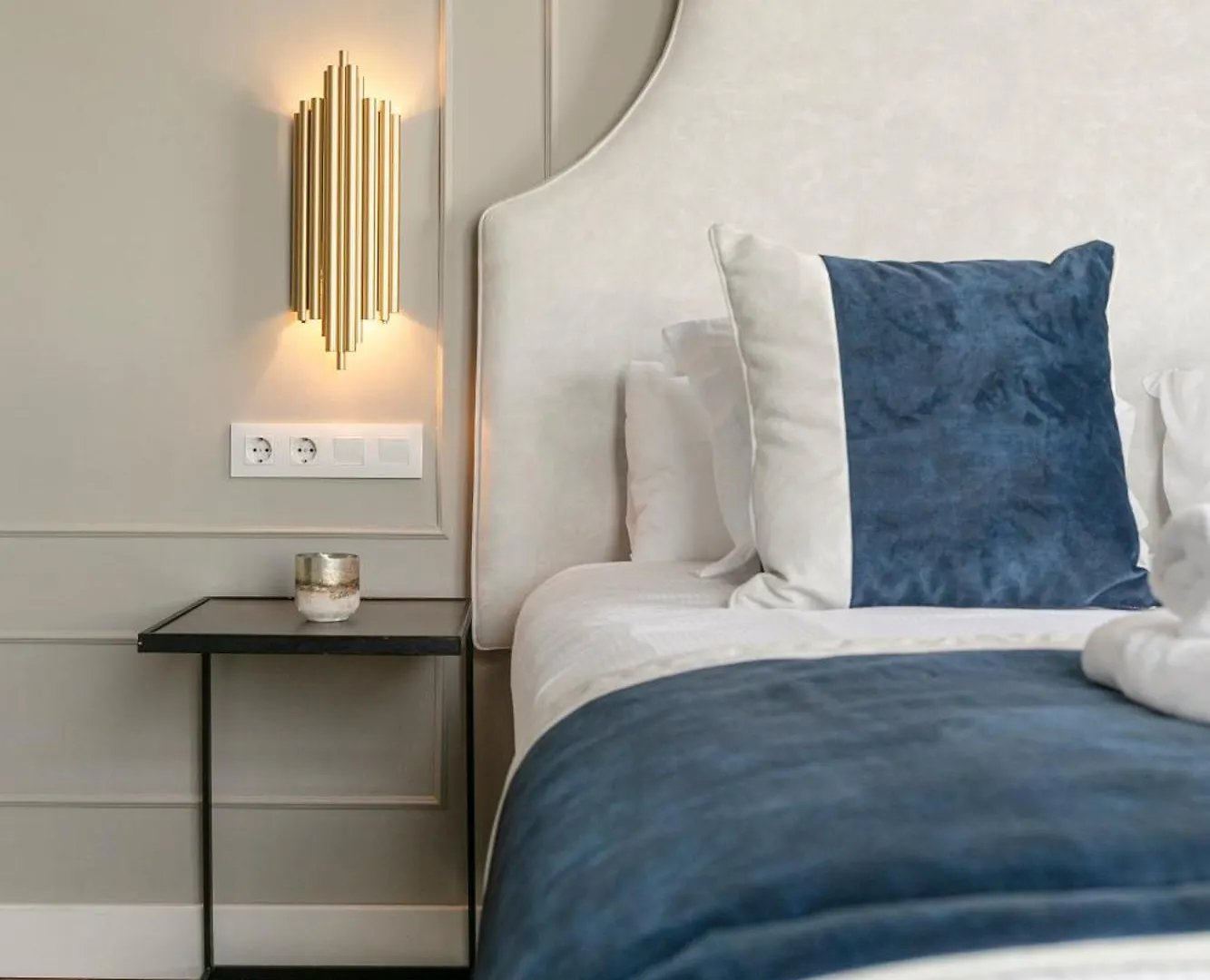 Isg Apartments The Most Exclusive Apartment In Sevillaparking Spain