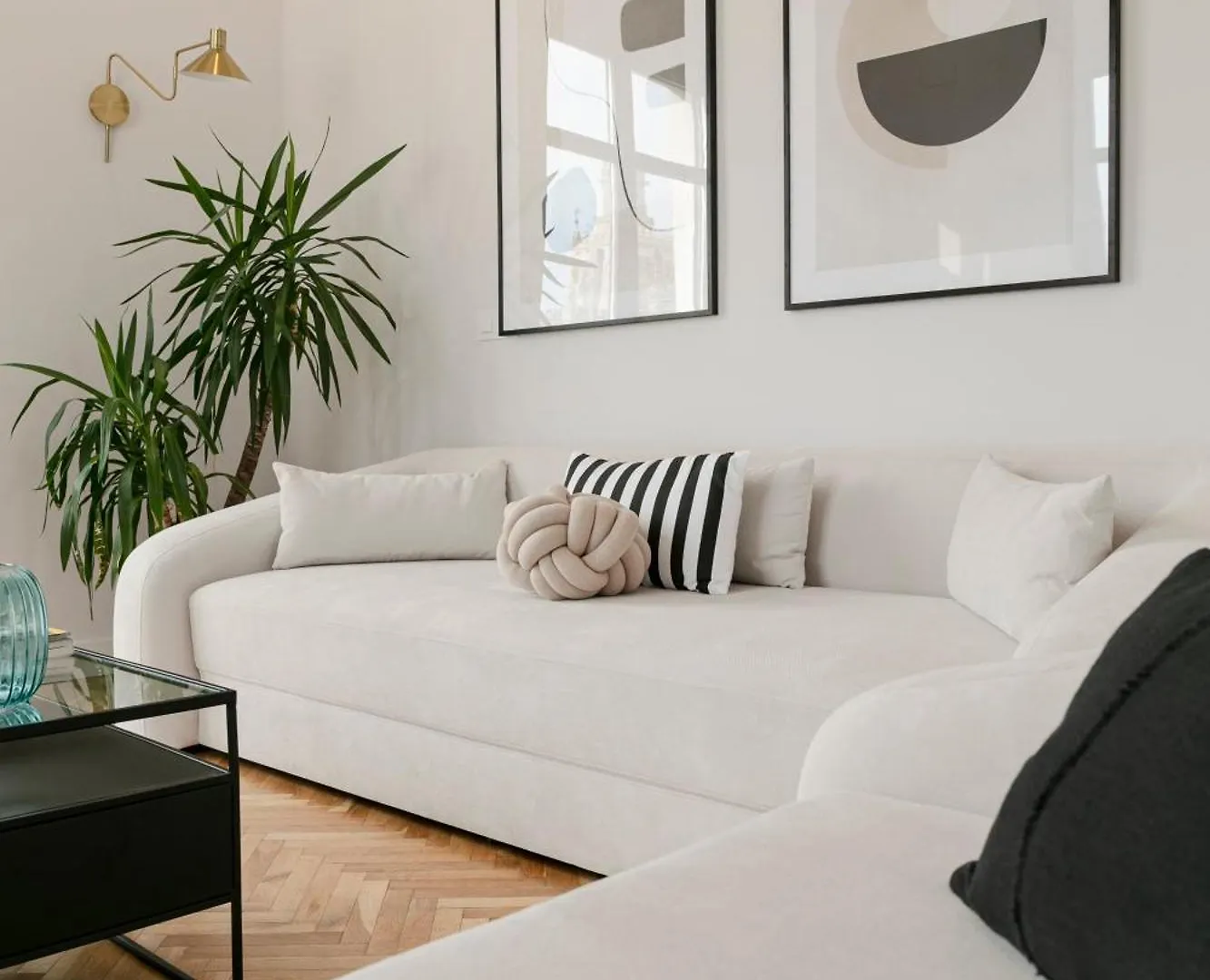 Isg Apartments The Most Exclusive Apartment In Sevillaparking