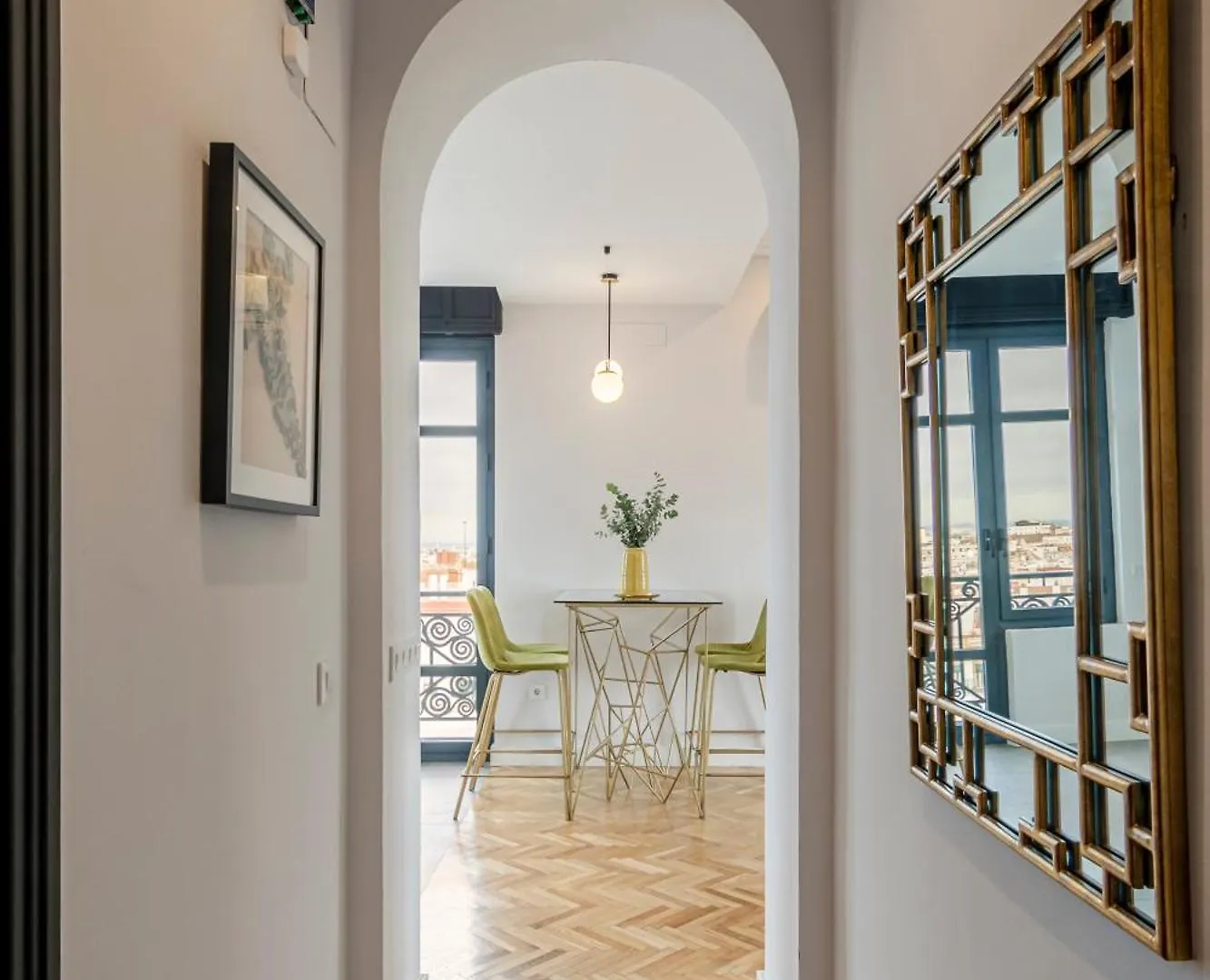 Isg Apartments The Most Exclusive Apartment In Sevillaparking