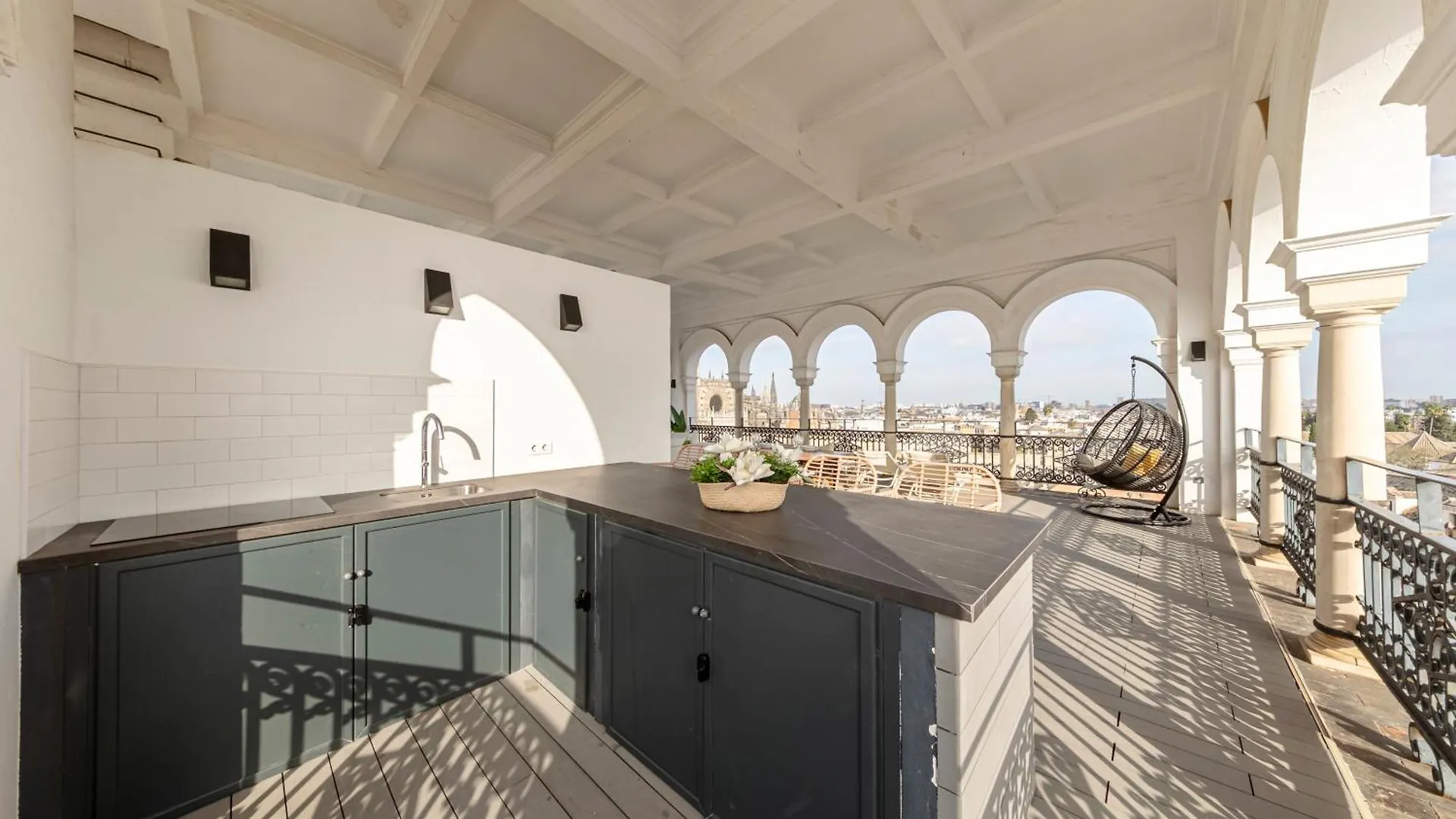 Isg Apartments The Most Exclusive Apartment In Sevillaparking
